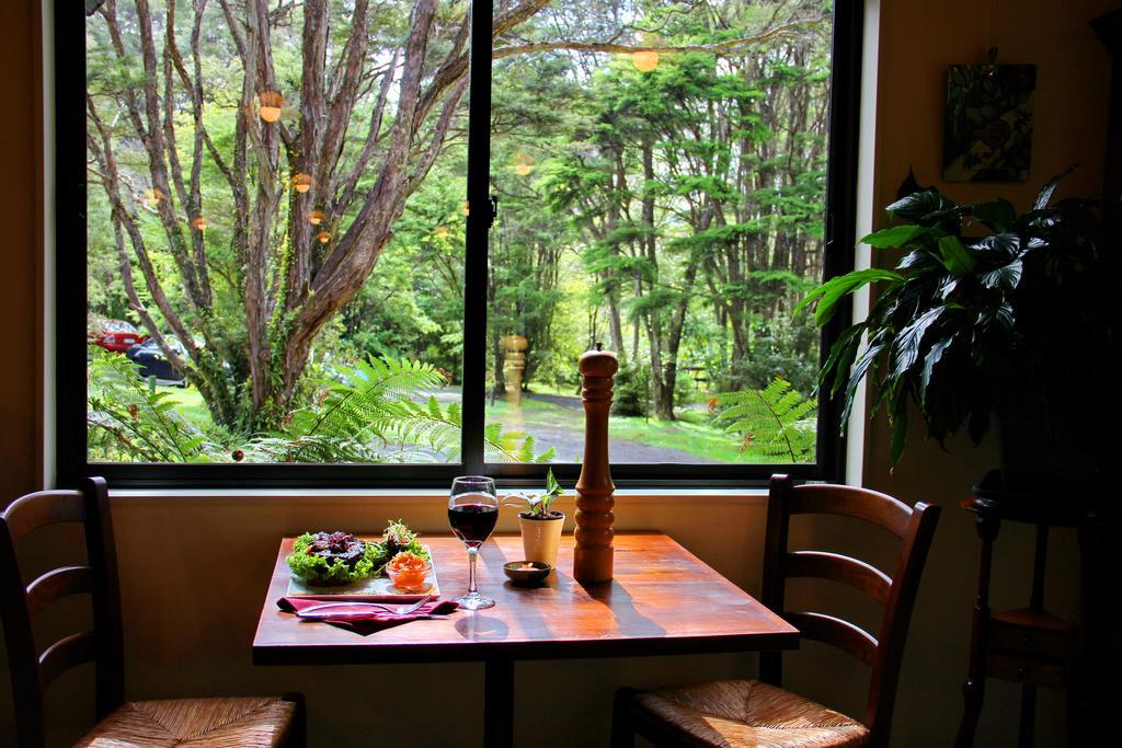 Rapaura Watergardens Bed & Breakfast Tapu Exterior photo